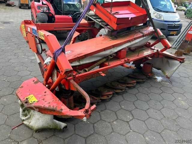 Kuhn GMD 702 KUHN GMD 702