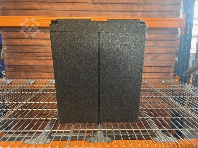 2000 cool boxes incl. ice packs  