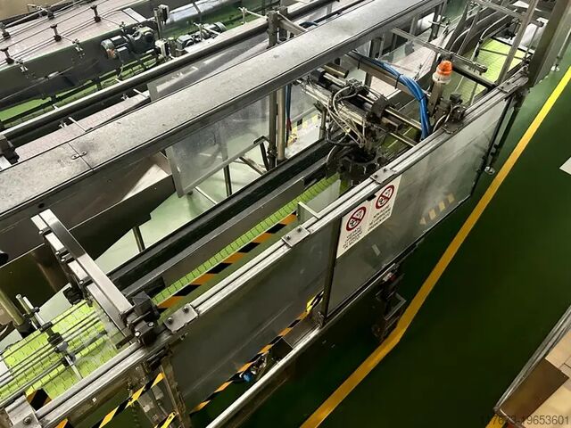 Gebrauchte isobare PET-Komplettabfüllanlage für Wasser CSD 18000 bph 2L Krones