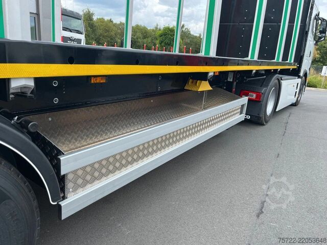 Timber transporter PAVIC 3-Achs Auflieger Hartholz-Boden m. Schnellwechsel