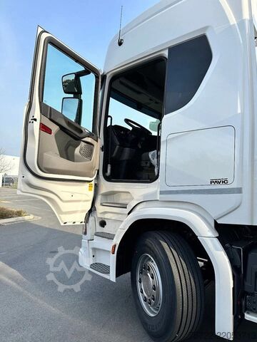 Ladepritsche Scania R560 6x2-4 BL Baustoff-Pritsche FASSI 2.24