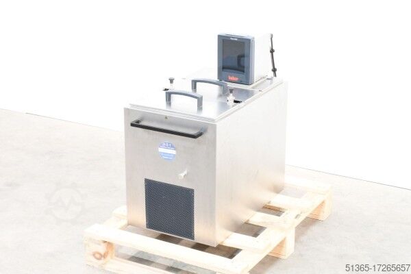 Refrigerated bath thermostat Huber KISS K25