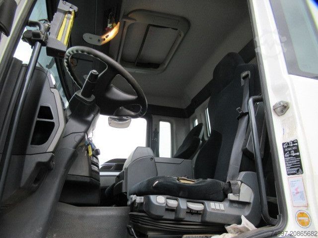 LKW-Fahrgestell MAN 26.440 / 6 x 4 / Meiller