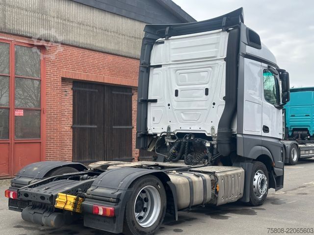 Volume tractor unit MERCEDES-BENZ Actros 1845 Mega Retarder ACC Spur. As. HU 3x