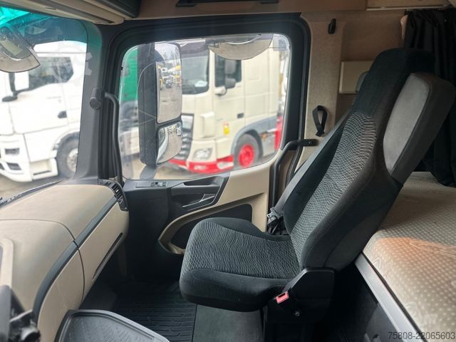 Volume tractor unit MERCEDES-BENZ Actros 1845 Mega Retarder ACC Spur. As. HU 3x