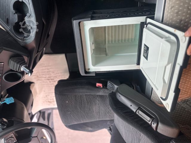 Volume tractor unit MERCEDES-BENZ Actros 1845 Mega Retarder ACC Spur. As. HU 3x