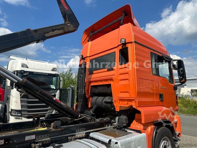 Roll-off tipper truck MAN TGS 18.500 Abroller HIAB XR72 CITY Navi LGS