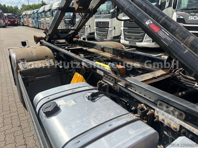Roll-off tipper truck MAN TGS 18.500 Abroller HIAB XR72 CITY Navi LGS