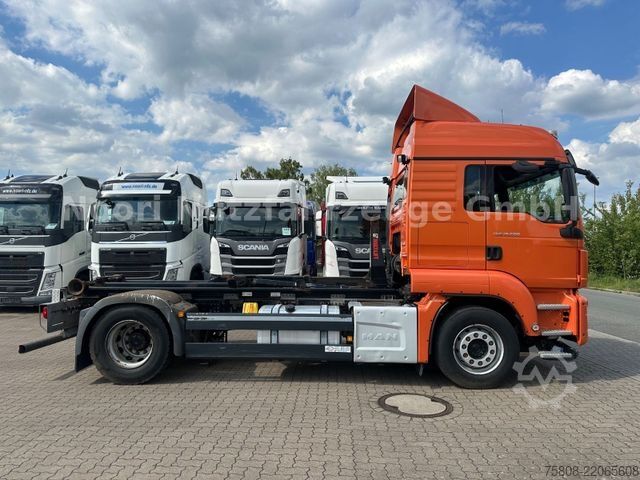 Roll-off tipper truck MAN TGS 18.500 Abroller HIAB XR72 CITY Navi LGS