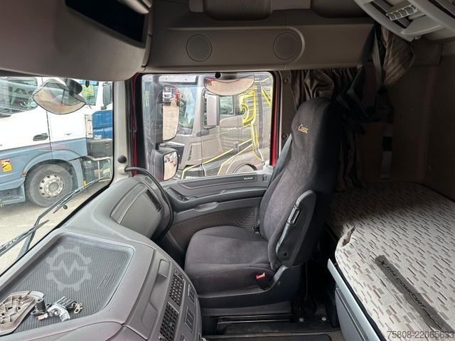 Standard tractor unit DAF XF 460 FT SSC 2 Tanks Retarder Standklima ACC LD