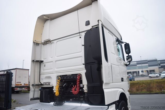 Standard tractor unit DAF XF460 SSC 2Tanks Standklima ACC LDWS