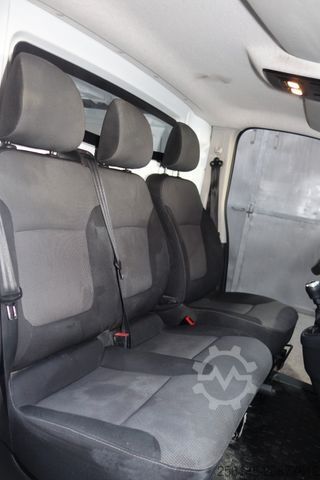 Minibus RENAULT Trafic Kasten L1H1 Tüv Neu 1Hand Klima Tempomat