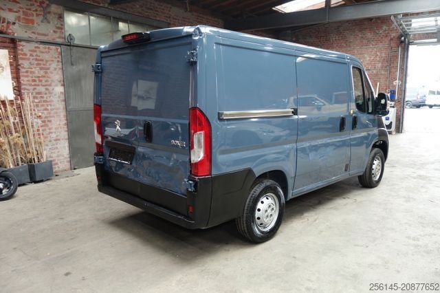 Minibus PEUGEOT Boxer Kasten L1 H1 Klima Kamera Tempo Tüv E6