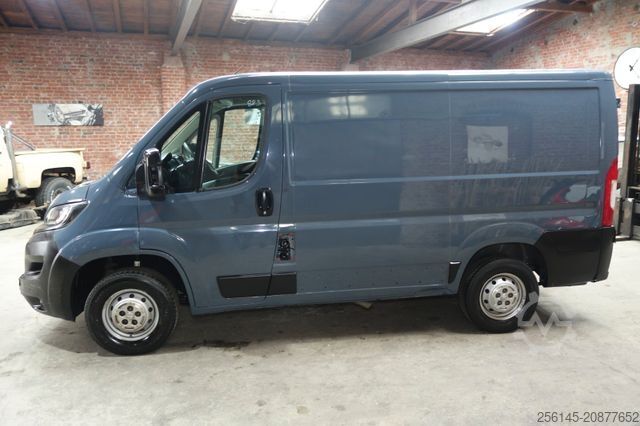 Minibus PEUGEOT Boxer Kasten L1 H1 Klima Kamera Tempo Tüv E6