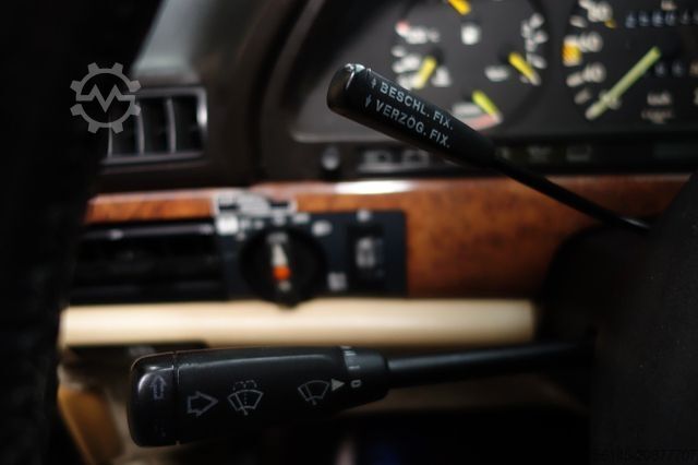 Van MERCEDES-BENZ SEL 500 W126 Schiebdach Leder Langversion TüvNeu