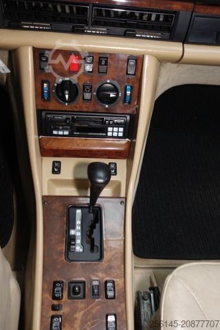 Van MERCEDES-BENZ SEL 500 W126 Schiebdach Leder Langversion TüvNeu