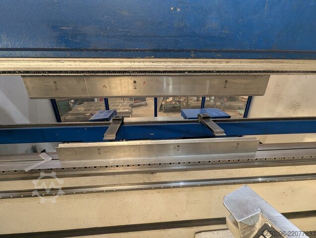 Press brake TRUMPF TrumaBend V320