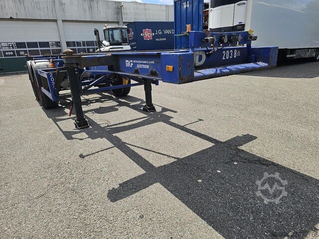 Transport von Containern MKF METALLBAU CS 20 -20 FOOT- CONTAINER CHASSIS -HEAVY DUTY- ...