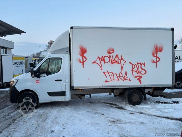 Box van RENAULT Master