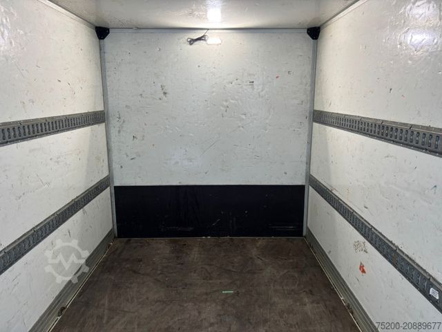 Box van RENAULT Master