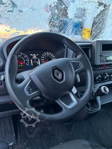 Box van RENAULT Master