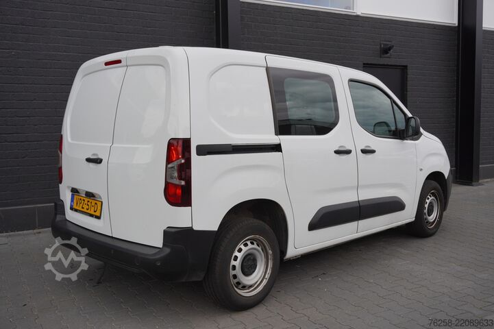 Panel van Peugeot Partner 1.2 110PK BENZINE ! - Airco - Cruise - ...