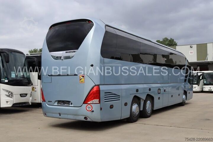 Motor coach Neoplan Starliner / Full option / Euro5 EEV