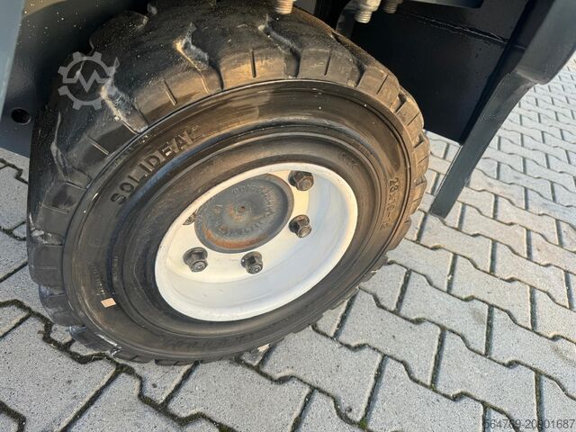 Vierwegestapler Combilift C6000/Wide positioner/ Only 3157 hours !