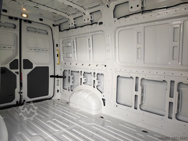 Commercial vehicle VW Crafter Kasten Kasten 35 L3H3 KAMERA+LED+5 GARANTIE!!!