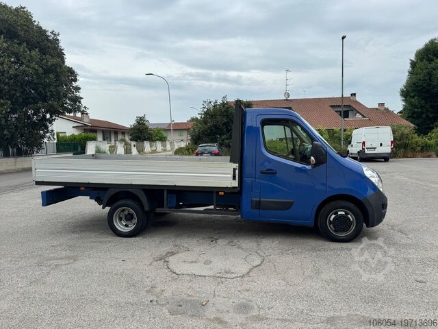 Langer Kastenwagen Opel Movano