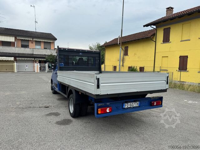 Langer Kastenwagen Opel Movano