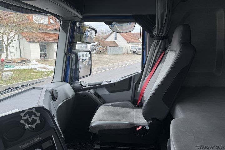 Standard tractor unit Renault T430 4x2 / Swiss-Vehicle