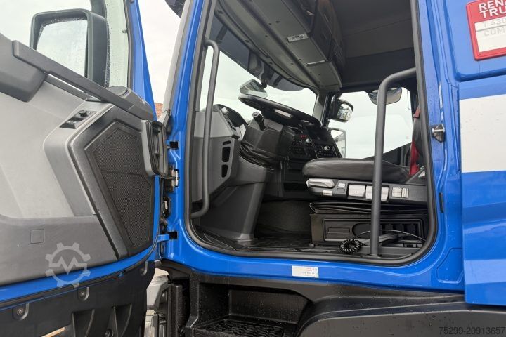 Standard tractor unit Renault T430 4x2 / Swiss-Vehicle