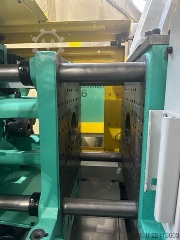 Injection molding machine Arburg 370H 600-100