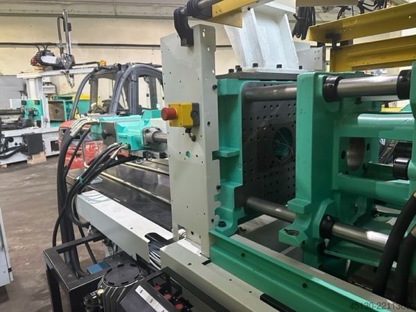 Injection molding machine Arburg 370H 600-100