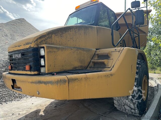 Articulated Dump Truck Caterpillar 740