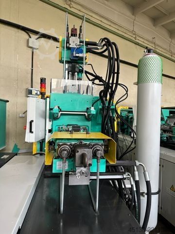 Injection molding machine Arburg 370S 700-100/100