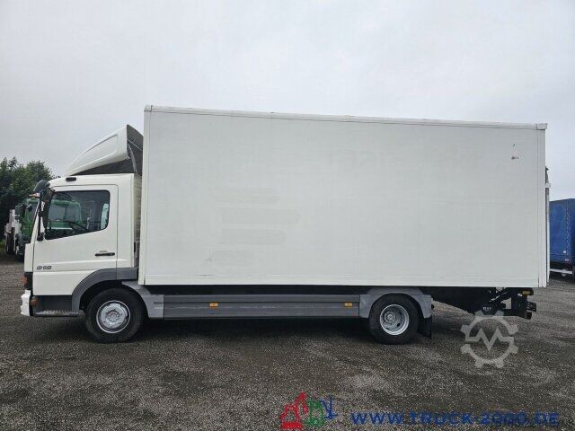 Box van Mercedes-Benz Atego 818 Klima + Ladebordwand BÄR 1.000 Kg