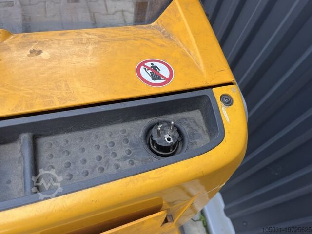 Pedestrian Stacker Jungheinrich EJC110