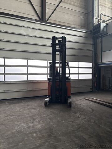 Reach Trucks Still FM-X10