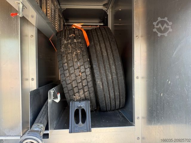 Spezial-LKW MERCEDES-BENZ Atego 1528 METZ DLK 23-12 L32 CAN Drehleiter