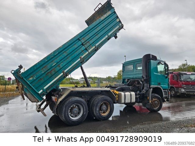 Dreiseitenkipper LKW MERCEDES-BENZ 3346 K 6X6   Blatt / Blatt