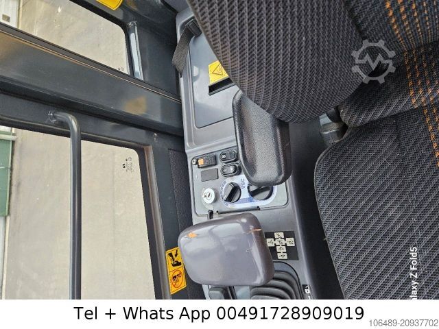 Wheel loader KOMATSU WA250PZ-6 .2Stüe nellwe.