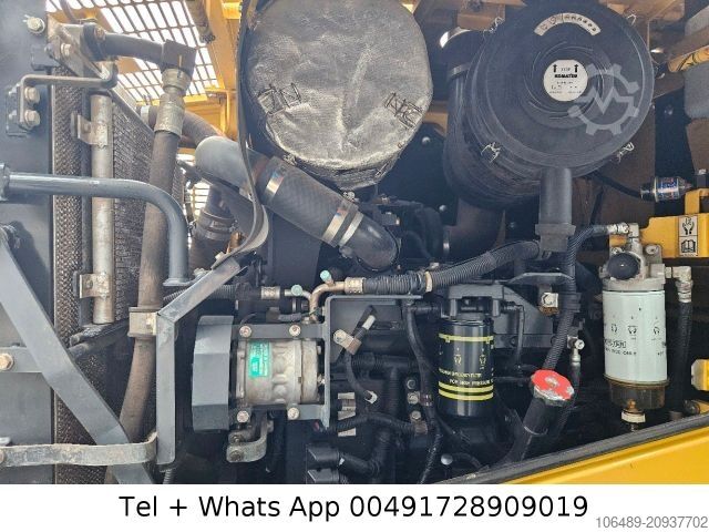 Wheel loader KOMATSU WA250PZ-6 .2Stüe nellwe.