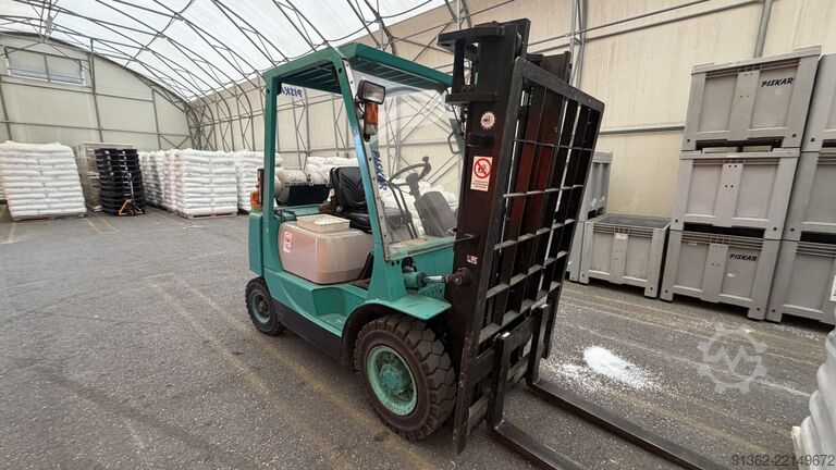 Stacker Mitsubishi FG20 F17B-01903