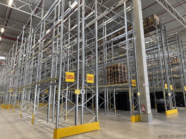High-bay warehouse Dexion Speedlock P90