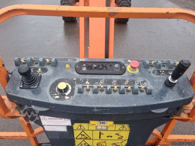 Articulated Boom Lift JLG 800AJ (26m)