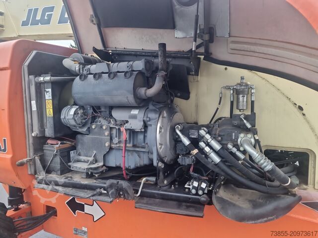 Articulated Boom Lift JLG 800AJ (26m)