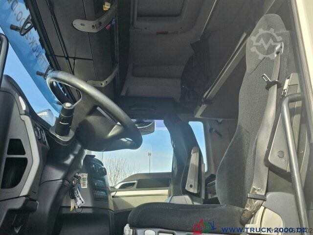 Roll-off container MAN TGX 18.440 XXL 2Betten Retarder 1.Hd Kühlschrank