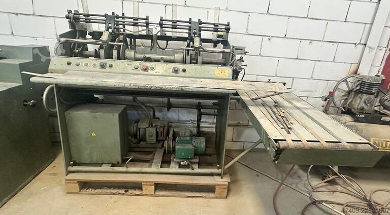 Buchbindereimaschine Kolbus BF 522 Case Making Line